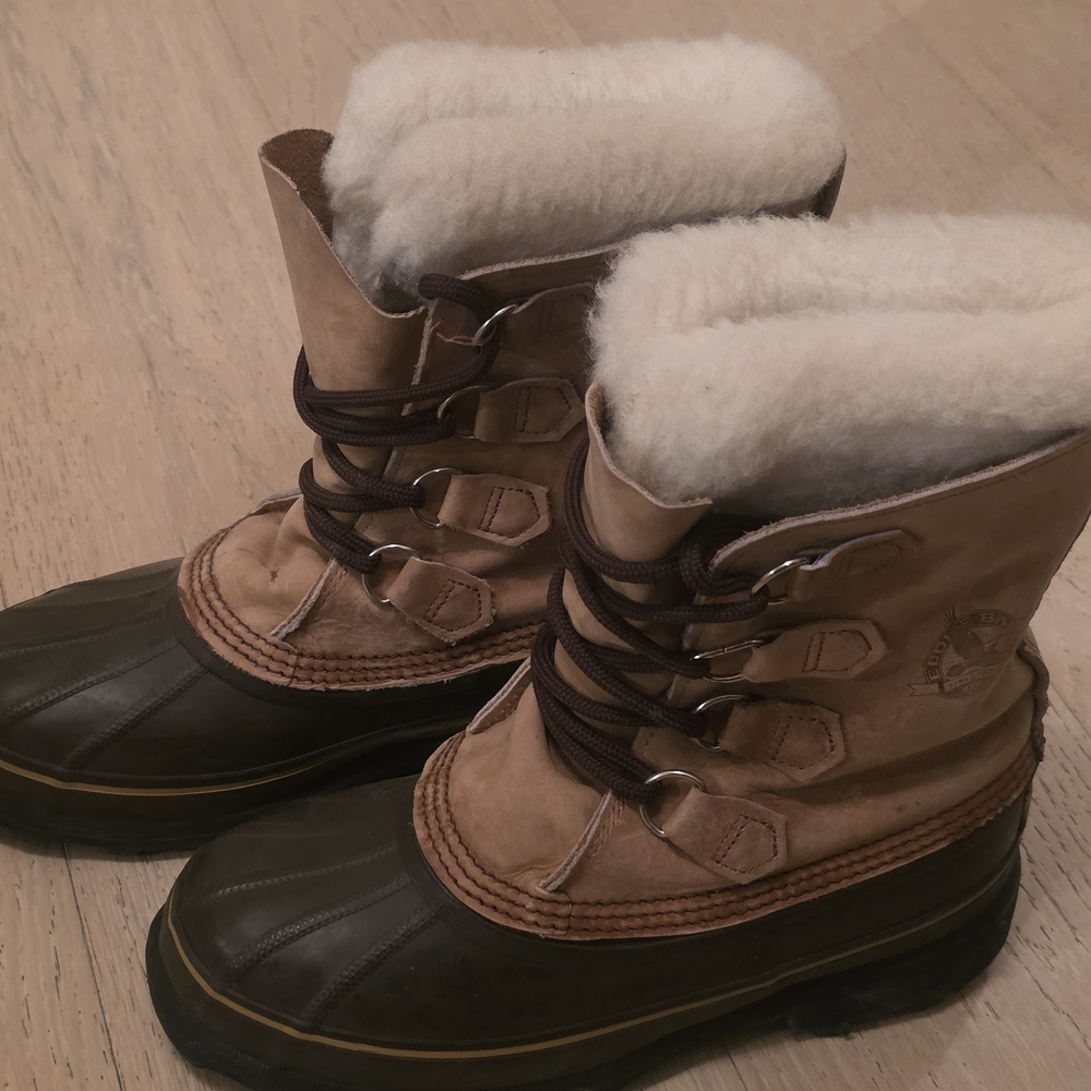 Sorel Winter Boots with Fur Lining Sorel Size 8